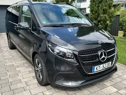Grau Gebraucht 2024 Mercedes V250 Style Van / Kleinbus | 64.900 € (Etwas zu teuer)