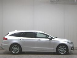 Silber Gebraucht 2022 Ford Mondeo Titanium Kombi | 13.980 € (Guter Preis)