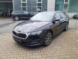 Schwarz Gebraucht 2022 Skoda Octavia Ambition Kombi | 13.990 € (Fairer Preis)