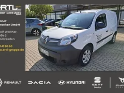 Mineralweiß Gebraucht 2022 Renault Kangoo Van / Kleinbus | 16.980 € (Etwas zu teuer)