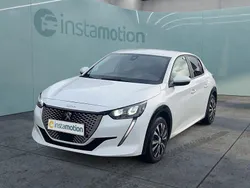 Weiß Gebraucht 2021 Peugeot e-208 Active Kleinwagen | 18.399 €