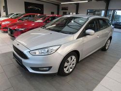 Silber Gebraucht 2015 Ford Focus Business Edition Kombi | 3.950 € (Superpreis)