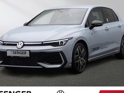 Blau Gebraucht 2025 VW Golf Style Limousine | 36.770 €