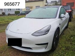 Weiß Gebraucht 2023 Tesla Model 3 Limousine | 27.950 € (Guter Preis)