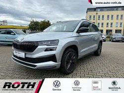 Brilliant silber metallic Gebraucht 2024 Skoda Karoq SportLine SUV | 37.590 € (Teuer)