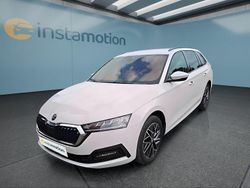 Weiß Gebraucht 2022 Skoda Octavia Kombi | 20.049 € (Guter Preis)