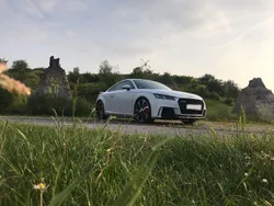 Weiß Gebraucht 2016 Audi TT RS Ambiente Coupé | 51.500 € (Fairer Preis)