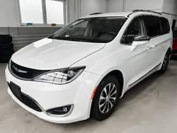 Weiß Gebraucht 2019 Chrysler Pacifica SUV | 21.491 € (Fairer Preis)