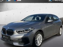 Grau Gebraucht 2022 BMW 120 Advantage Kleinwagen | 27.450 € (Fairer Preis)