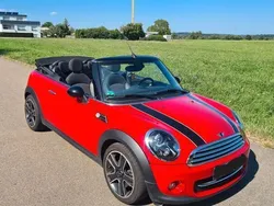 Rot Gebraucht 2016 Mini Cooper Kleinwagen | 13.299 €