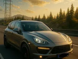 Grau Gebraucht 2011 Porsche Cayenne Turbo SUV | 26.850 € (Teuer)