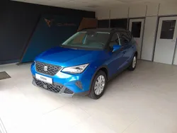 Blau Neu 2025 Seat Arona SUV | 28.490 € (Etwas zu teuer)