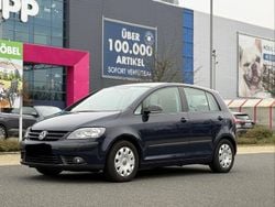 Blau Gebraucht 2006 VW Golf Trendline Limousine | 2.550 € (Guter Preis)