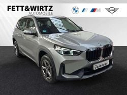 Spacesilber metallic Gebraucht 2024 BMW X1 Shadowline SUV | 34.490 € (Superpreis)