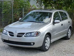 Grau Gebraucht 2005 Nissan Almera Acenta Limousine | 650 € (Superpreis)