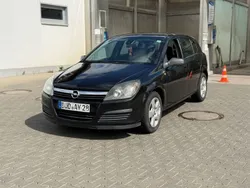 Schwarz Gebraucht 2005 Opel Astra Edition Limousine | 1.200 € (Fairer Preis)