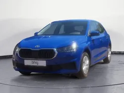 Blau Gebraucht 2023 Skoda Fabia Ambition Kleinwagen | 16.490 € (Guter Preis)