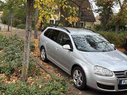 Silber Gebraucht 2009 VW Golf VI Kombi | 3.699 €