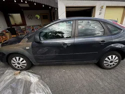 Grau Gebraucht 2007 Ford Focus Ambiente Limousine | 1.500 € (Guter Preis)