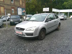 Grau Gebraucht 2006 Ford Focus S Limousine | 1.750 € (Fairer Preis)