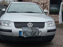 Silber Gebraucht 2001 VW Passat Basis Limousine | 1.450 € (Fairer Preis)