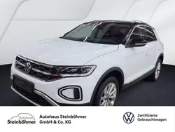 Pure white (weiß) Gebraucht 2024 VW T-Roc Style SUV | 28.745 € (Fairer Preis)
