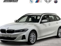 Alpinweiß uni Gebraucht 2024 BMW 320 Comfort Edition Kombi | 35.890 € (Guter Preis)