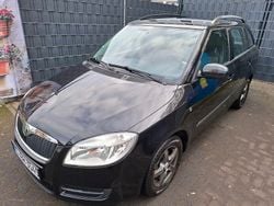 Schwarz Gebraucht 2009 Skoda Fabia Cool Edition Kombi | 2.200 € (Fairer Preis)