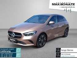 Rosgold Gebraucht 2023 Mercedes B180 Van / Kleinbus | 29.280 € (Fairer Preis)