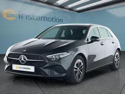 Schwarz Gebraucht 2024 Mercedes A180 Limousine | 31.349 € (Etwas zu teuer)