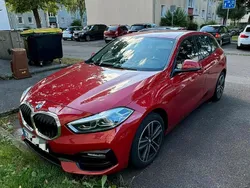 Rot Gebraucht 2021 BMW 118 Sport Line Kleinwagen | 21.500 € (Fairer Preis)