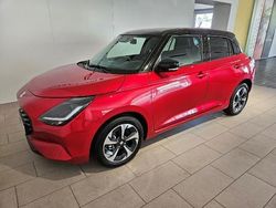 Rot (rot/schwarz) Gebraucht 2025 Suzuki Swift Comfort+ Kleinwagen | 19.990 € (Etwas zu teuer)