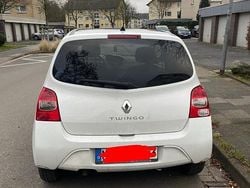 Weiß Gebraucht 2009 Renault Twingo Kleinwagen | 900 €