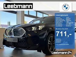 Schwarz Neu 2025 BMW iX2 Luxury Line SUV | 56.475 € (Guter Preis)