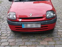 Rot Gebraucht 2000 Renault Clio II Limousine | 1.150 € (Guter Preis)