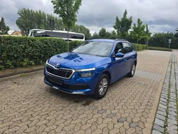 Raceblau metallic Gebraucht 2023 Skoda Kamiq Ambition SUV | 21.680 € (Guter Preis)