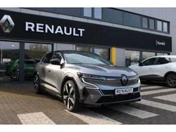 Dolomitgrau + dach schwarz (metallic) Gebraucht 2023 Renault Mégane IV Techno Limousine | 26.990 € (Superpreis)