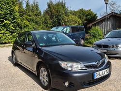 Grau Gebraucht 2008 Subaru Impreza Limousine | 1.900 € (Fairer Preis)