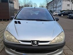 Silber Gebraucht 2002 Peugeot 206 Coupé | 950 € (Fairer Preis)