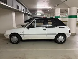 Weiß Gebraucht 1993 Peugeot 205 Cabrio | 3.740 €
