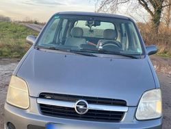 Grau Gebraucht 2006 Opel Agila Van / Kleinbus | 899 €