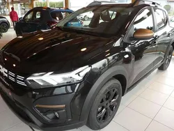 Perlmuttschwarz Neu 2025 Dacia Sandero Extreme Kleinwagen | 19.830 € (Fairer Preis)