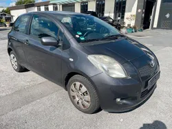 Grau Gebraucht 2008 Toyota Yaris Cool Limousine | 1.200 € (Fairer Preis)