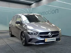 Grau Gebraucht 2025 Mercedes B220 Progressive Van / Kleinbus | 43.860 € (Teuer)