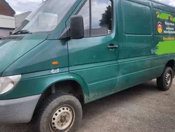 Grün Gebraucht 2002 Mercedes Sprinter Van | 2.900 €