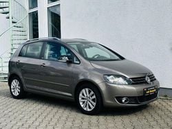 Braun Gebraucht 2011 VW Golf Plus Style Van / Kleinbus | 8.490 € (Fairer Preis)