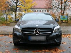 Schwarz Gebraucht 2014 Mercedes A180 Limousine | 14.000 €
