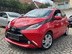 Rot Gebraucht 2014 Toyota Aygo X-wave Kleinwagen | 9.000 € (Fairer Preis)