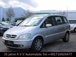 Silber Gebraucht 2004 Opel Zafira Elegance Van / Kleinbus | 2.500 € (Fairer Preis)