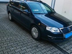 Schwarz Gebraucht 2006 VW Passat Kombi | 2.200 € (Fairer Preis)